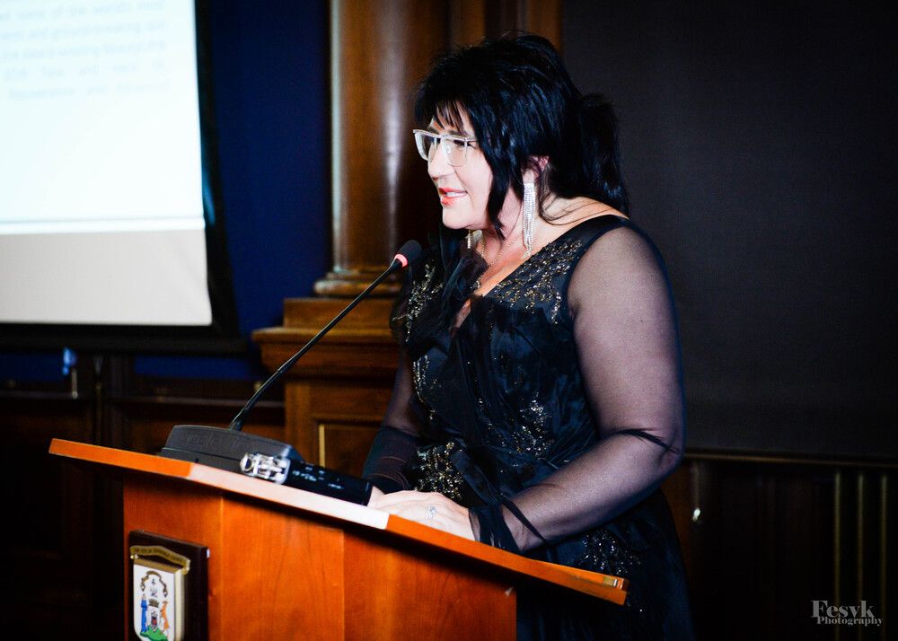 images/business-ambassadors/112.jpg#joomlaImage://local-images/business-ambassadors/112.jpg?width=1000&height=714